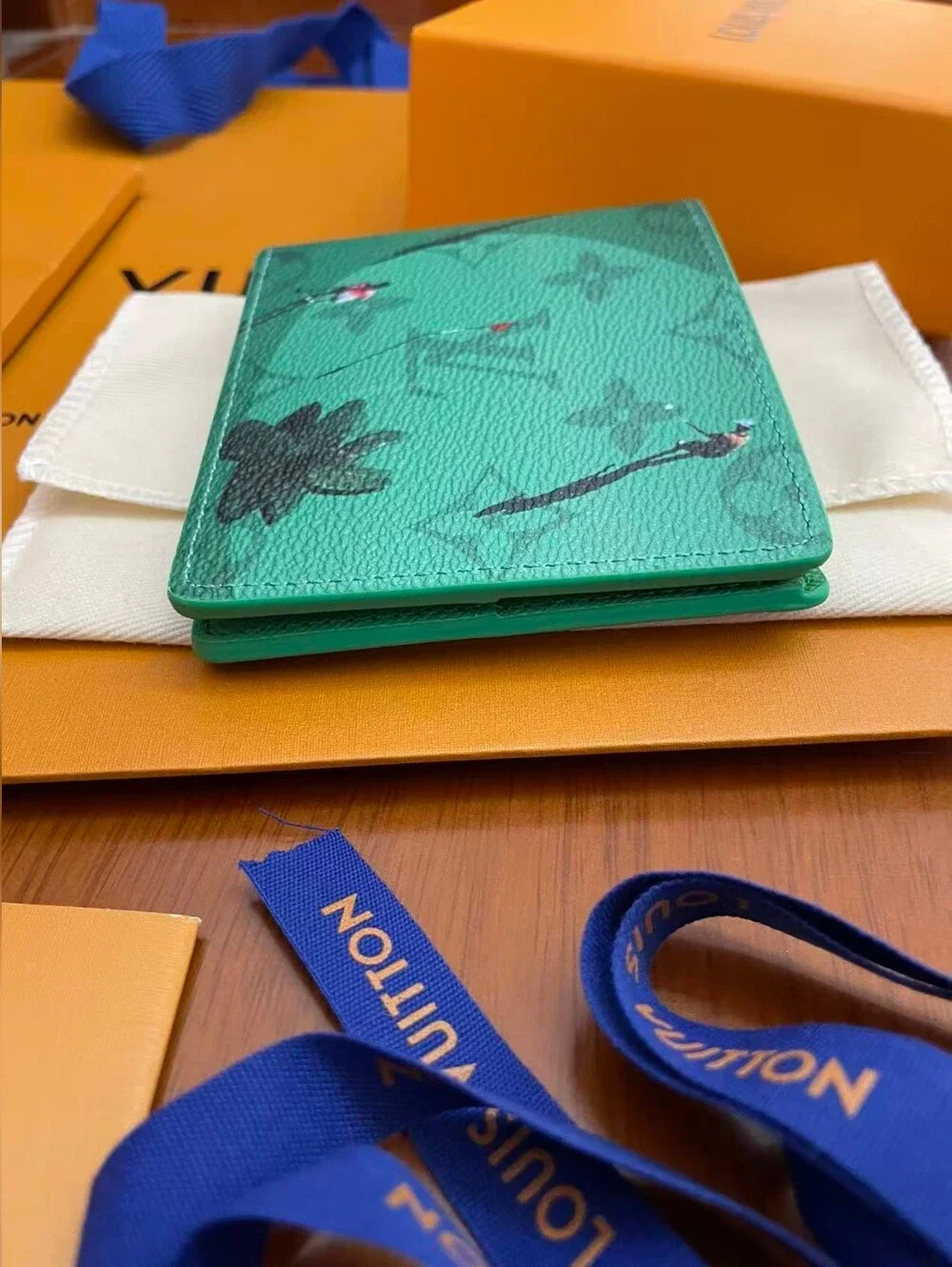 Louis Vuitton this slender